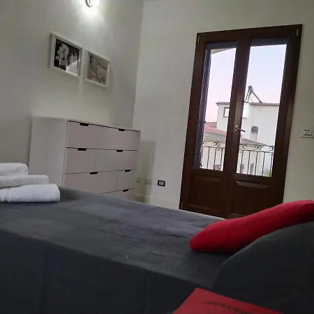 Casa Lantanarossa